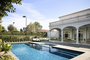 High-end Property is Weathering Economic Ups and Downs