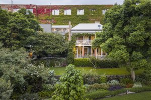 'Irreplaceable' 1892 Abbotsford Home Hits the Market