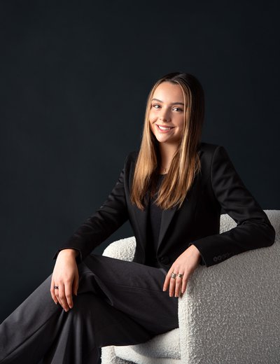 Agent Hilliary Dummett