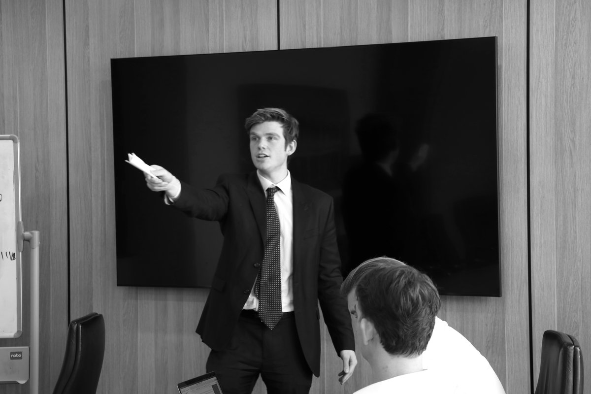 A step-by-step guide to getting into the Real Estate industry in Victoria