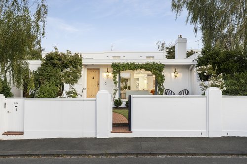 22 Walsh Street, Toorak