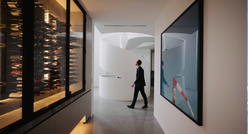 How AI enhances real estate while human expertise closes the deal, reflecting the balance of innovation and relationships.