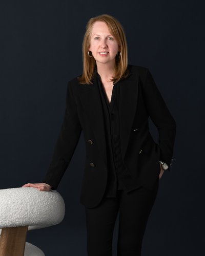 Agent Angela Davidson